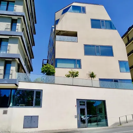 Artflora Kv Premium Apartmán